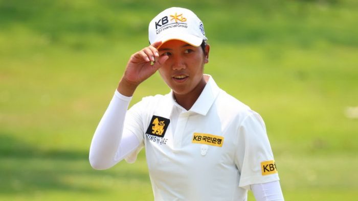 CHON BURI, THAILAND - FEBRUARY 26: Natthakritta Vongtaveelap of Thailand acknowledges to the fan after finish putt at 5th hole during the final round of the Honda LPGA Thailand at Siam Country Club on February 26, 2023 Chon Buri, Thailand. (Photo by Thananuwat Srirasant/Getty Images)