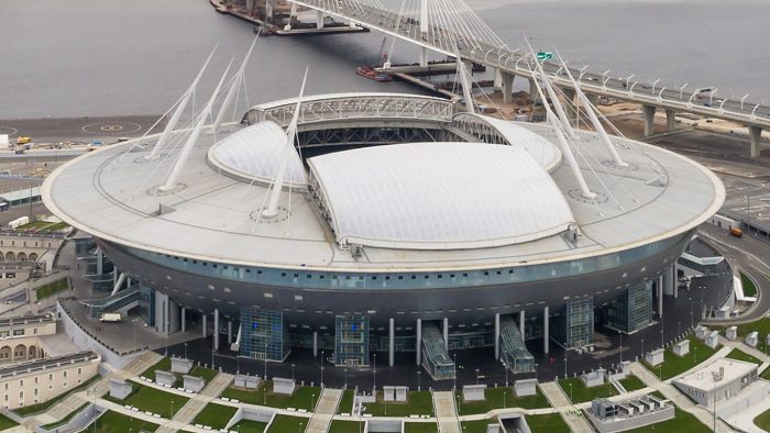 Krestovsky_Stadium_(cropped)