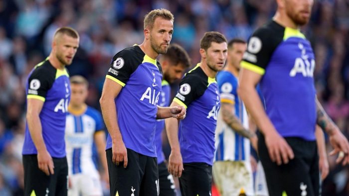 Spurs-striker-Harry-Kane-is-surrounded-by-teammates